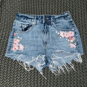 Garage floral Jean shorts